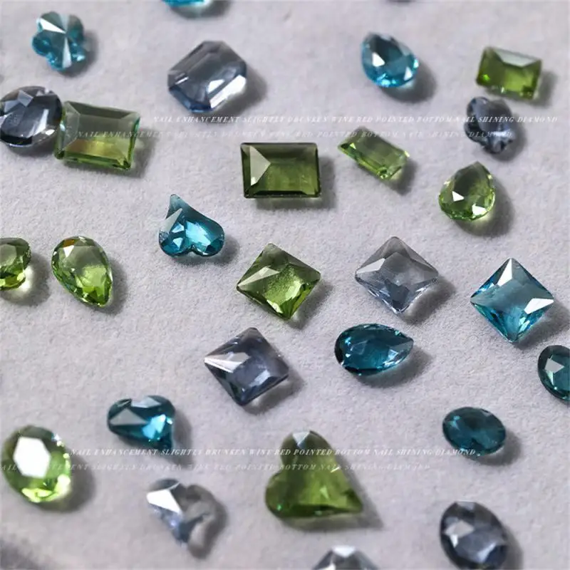 Crystal Nail Art Decoration 6 Styles Convenient To Use Wear-resistant Bright Colors Lasting Beauty Fashion Resin Pendant
Crystal Nail Art Decoration 6 Styles Convenient To Use Wear-resistant Bright Colors Lasting Beauty Fashion Resin Pendant