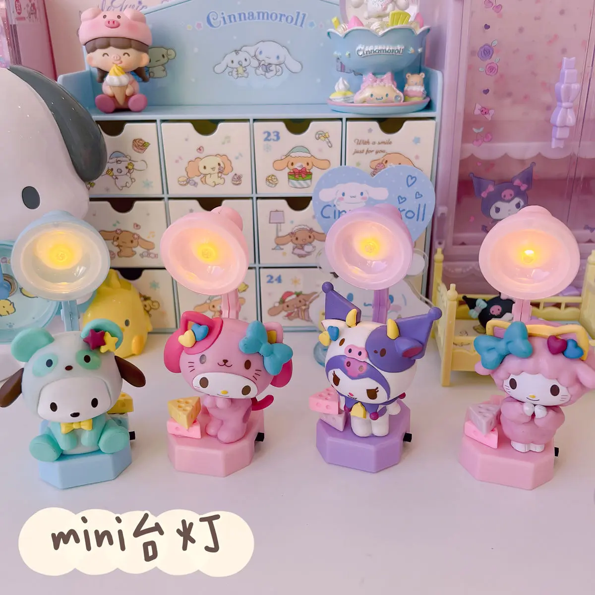 Мультяшная маленькая настольная Настольная мини-лампа Sanrio My melody полакко Kuromi, ночник, декоративная настольная лампа для девочек, подарок на день рождения, сделай сам
Мультяшная маленькая настольная Настольная мини-лампа Sanrio My melody полакко Kuromi, ночник, декоративная настольная лампа для девочек, подарок на день рождения, сделай сам