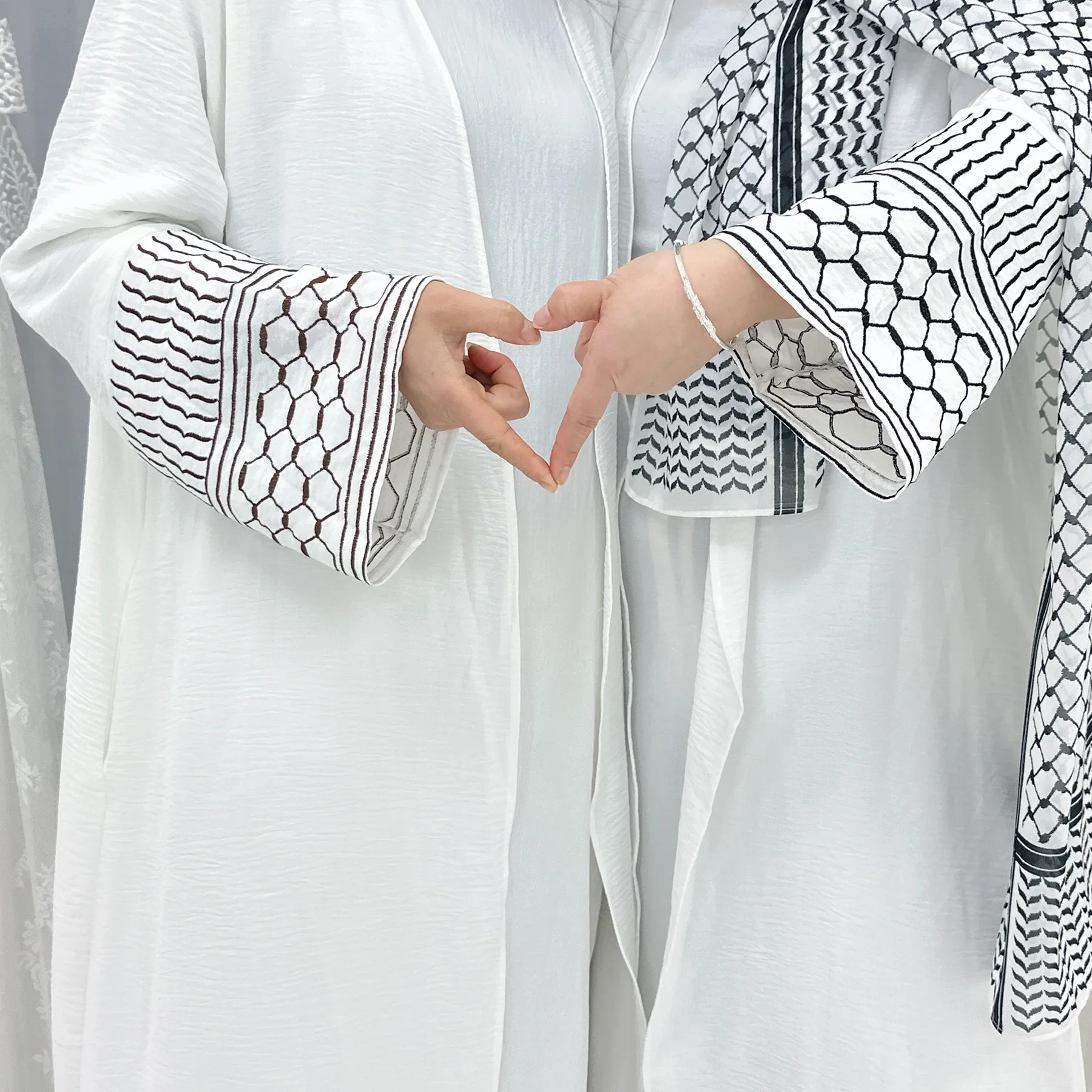 

White Embroidery Keffiyeh Open Abaya Kimono Ramadan Muslim Abayas for Women Dubai Luxury Turkey Islam Clothes Kaftan Hijab Robe