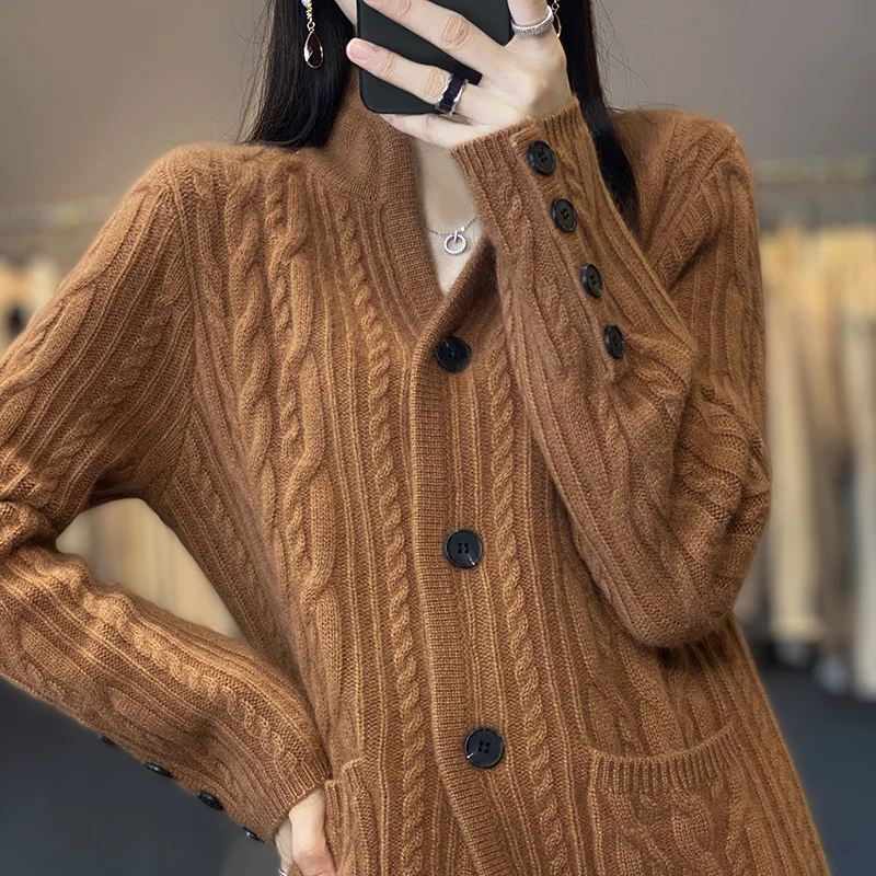 Autumn and Winter 2022 New Stand Collar Pure Cashmere Cardigan Women's Twisted Flower Outwear Sweater Loose Slim Knitted Coat
Autumn and Winter 2022 New Stand Collar Pure Cashmere Cardigan Women's Twisted Flower Outwear Sweater Loose Slim Knitted Coat