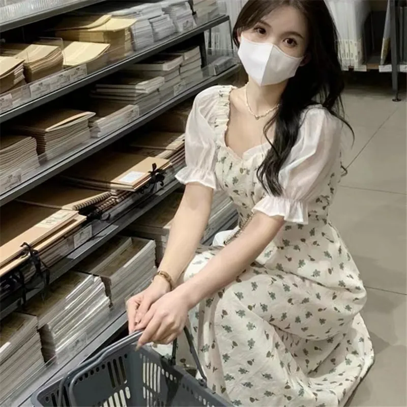 Midi Skirts Loose Printing V-neck Fashion Casual Korean Patchwork Pleated Dresses Summer Sweet Short Sleeve Women's Clothing New
Midi Skirts Loose Printing V-neck Fashion Casual Korean Patchwork Pleated Dresses Summer Sweet Short Sleeve Women's Clothing New