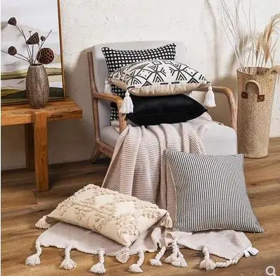 Nordic Moroccan tufted cotton linen tassel pillowcase for living room, bedroom, sofa, geometric cushion cover
Nordic Moroccan tufted cotton linen tassel pillowcase for living room, bedroom, sofa, geometric cushion cover