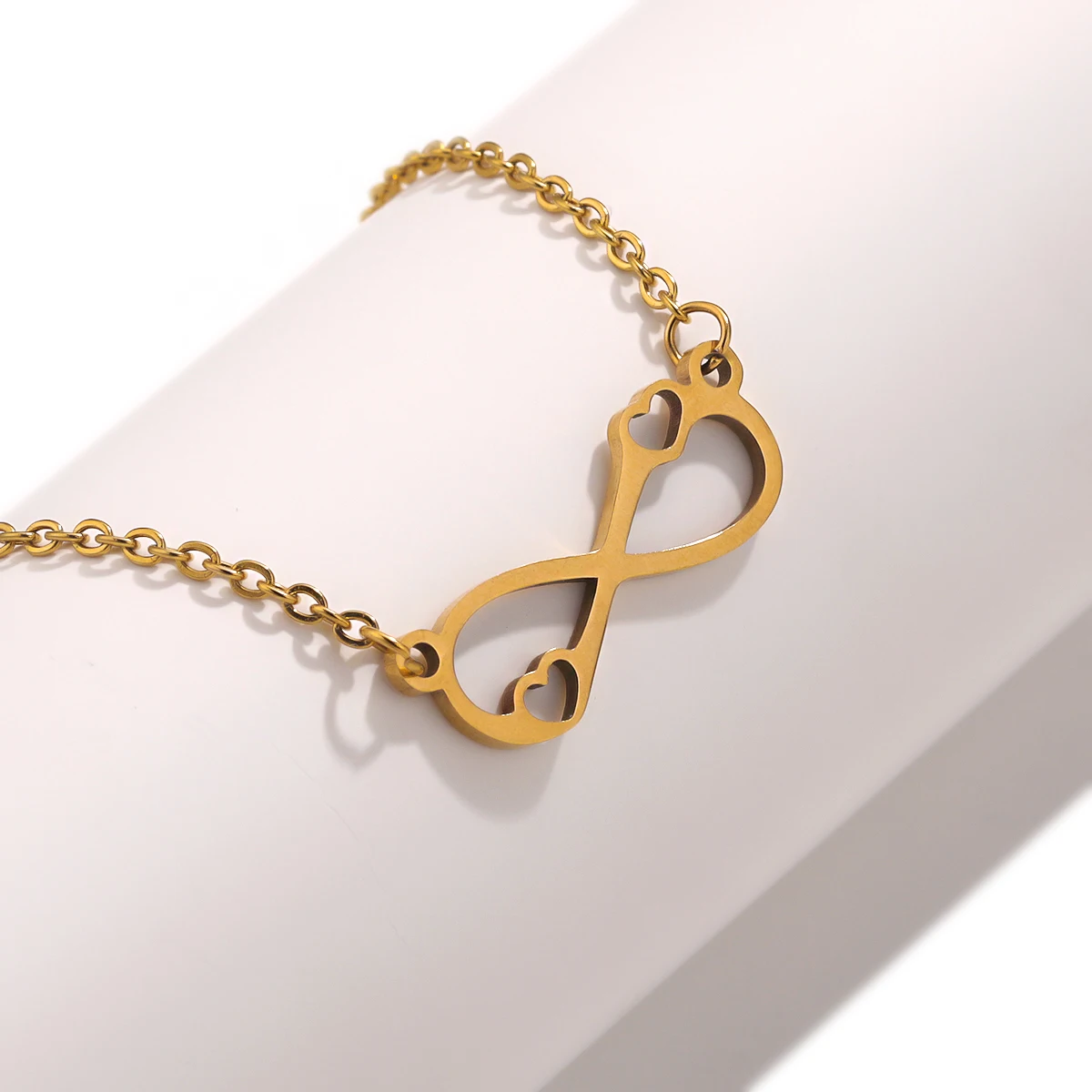 New Stainless Steel Gold-plated Infinity Symbol Bracelet Personalized Women Fashion Classic Jewelry Wedding Banquet Gifts
New Stainless Steel Gold-plated Infinity Symbol Bracelet Personalized Women Fashion Classic Jewelry Wedding Banquet Gifts