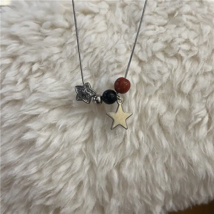 Vintage Fashion Personality Red Black Beads Pentagon Necklace Long Pendant Sweater Chain Banquet Jewelry Accessories Gift
Vintage Fashion Personality Red Black Beads Pentagon Necklace Long Pendant Sweater Chain Banquet Jewelry Accessories Gift