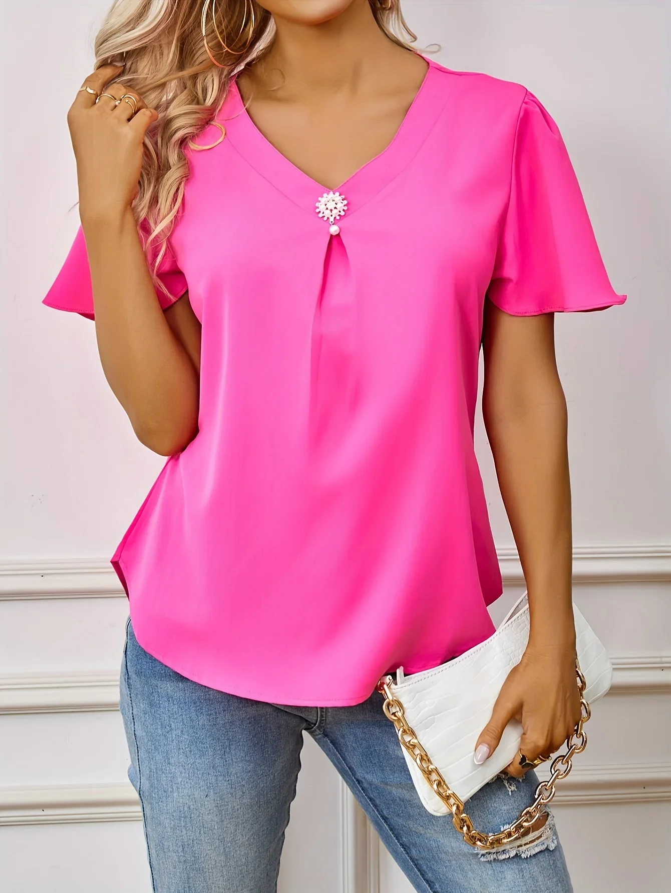 New Fashion Summer Casual Short Sleeve T-shirt Retro V-Neck Solid Color Loose Vest Ladies Streetwear Female Women For Crop Top
New Fashion Summer Casual Short Sleeve T-shirt Retro V-Neck Solid Color Loose Vest Ladies Streetwear Female Women For Crop Top
