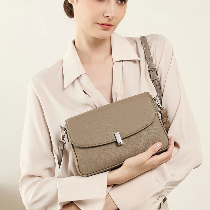

New Elegant Women's Handbags 2024 Soft Leather Messenger Bag Satchel Pockets Luxury Designer Flap Shoulder Bags