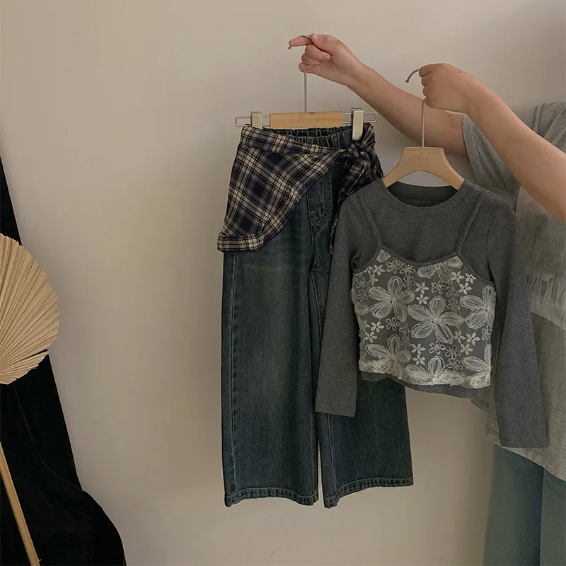 الفتيات الكورية الخريف جديد الدانتيل زهرة وهمية قطعتين أعلى 2025 منقوشة ضرطة الستار جينز غير رسمي قطعتين مجموعة الفتيات الكورية الخريف جديد الدانتيل زهرة وهمية قطعتين أعلى 2025 منقوشة ضرطة الستار جينز غير رسمي قطعتين مجموعة