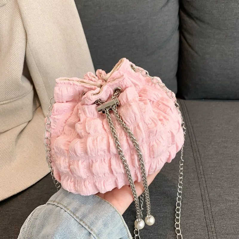 

Женская сумочка с цепочкой, розовая или белая сумка-мешок через плечо, в Корейском стиле, весна-лето 2024