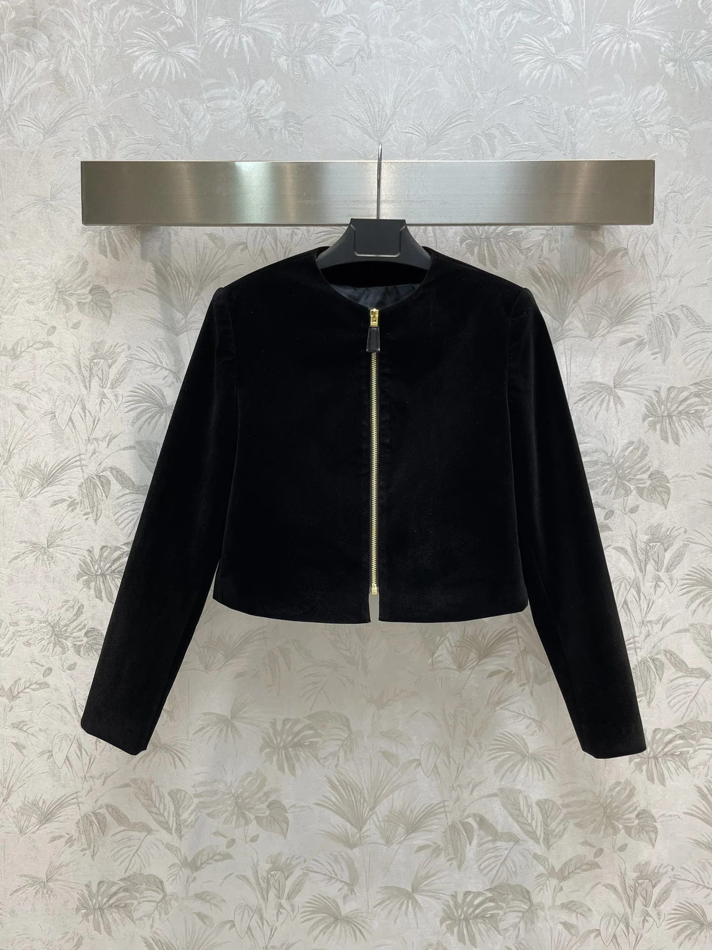 2023 Women's Clothing High quality round neck short jacket Autumn Winter New 1127
2023 Women's Clothing High quality round neck short jacket Autumn Winter New 1127