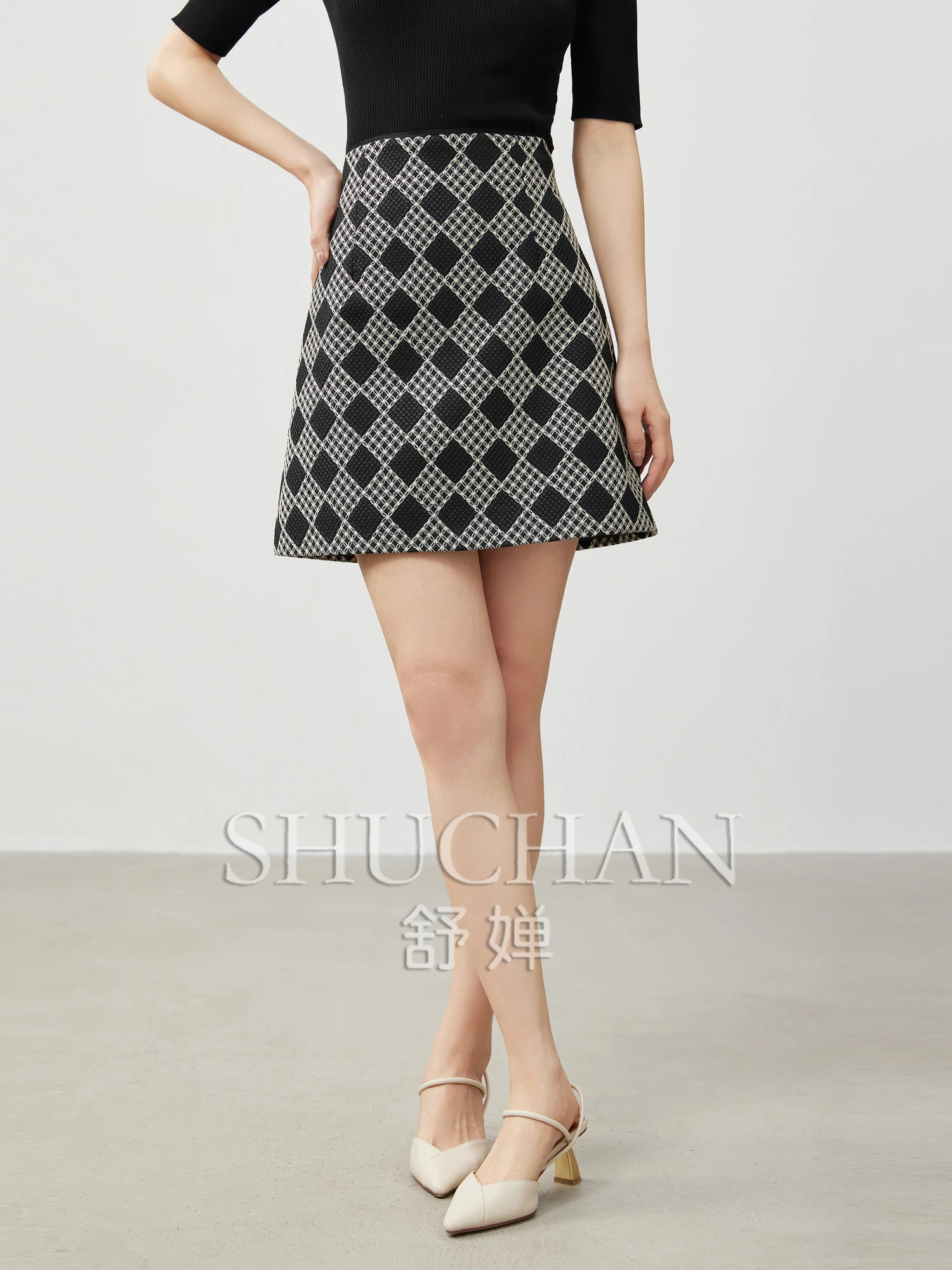 2024 New Geometric Mini Skirt Women POLYESTER Faldas Escocesas De Mujer Skirts for Women Summer
2024 New Geometric Mini Skirt Women POLYESTER Faldas Escocesas De Mujer Skirts for Women Summer