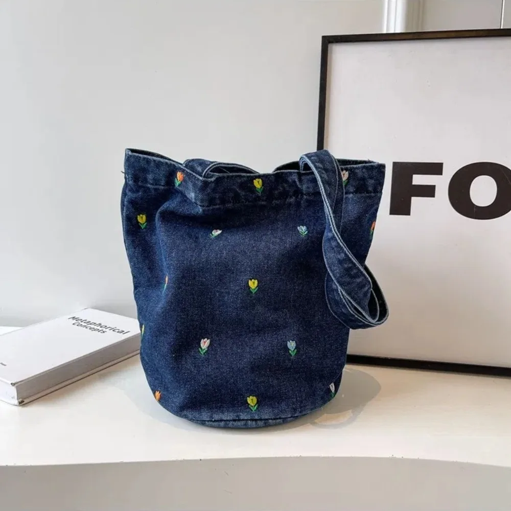 Fashion Handbag Bucket Bag Large Capacity Versatile Tote Bag Embroidered Flower Underarm Bag Women Fashion Handbag Bucket Bag Large Capacity Versatile Tote Bag Embroidered Flower Underarm Bag Women