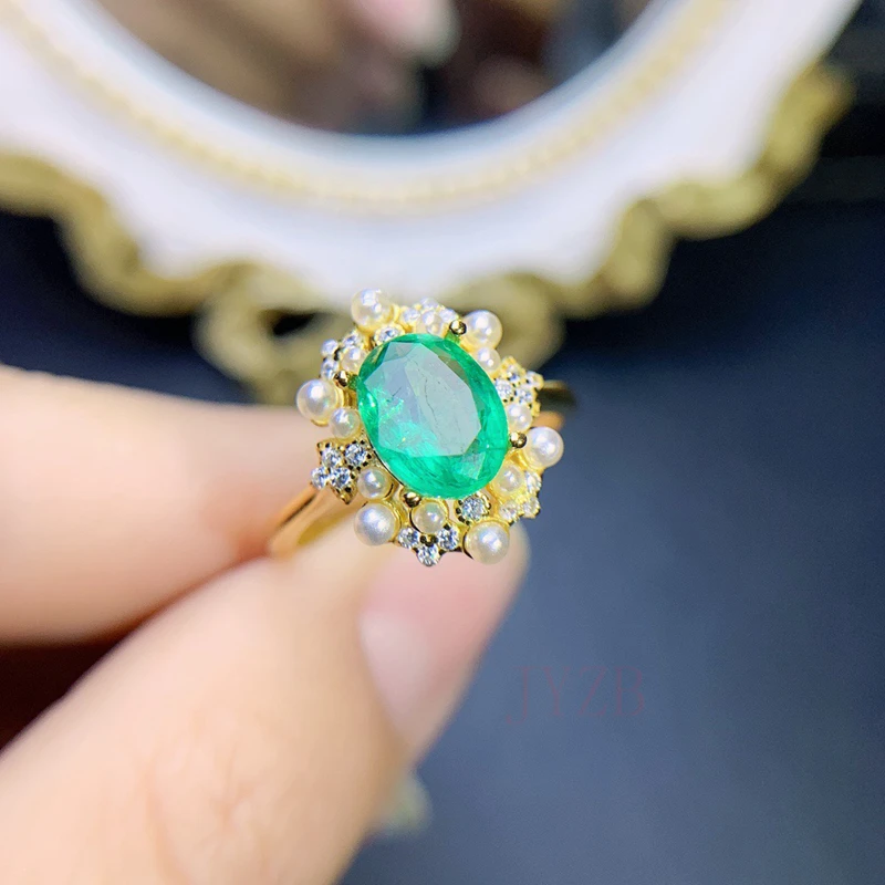 Кольцо из серебра 100% пробы с драгоценным камнем, светильник х7 мм 
Кольцо из серебра 100% пробы с драгоценным камнем, светильник х7 мм