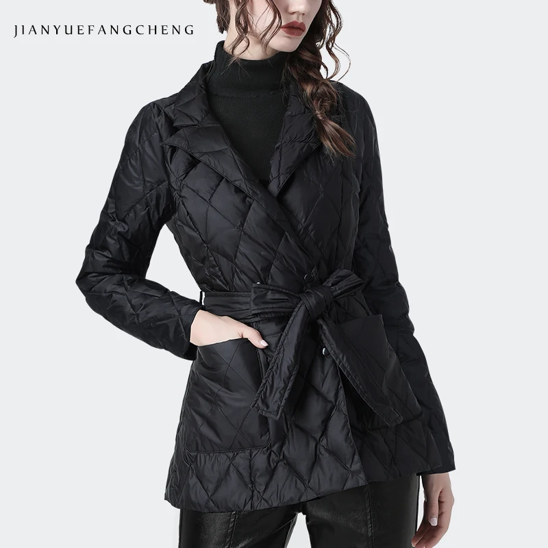 Fashion Belt Design Women Winter Black Down Jacket Slim Short Warm Lightweight Suit Collar White Duck Down Puffer Coat
Fashion Belt Design Women Winter Black Down Jacket Slim Short Warm Lightweight Suit Collar White Duck Down Puffer Coat