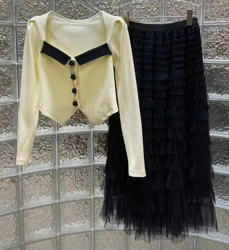 2023 Autumn Winter Fashion Sweater Sets High Quality Ladies Knitted Tops +Elastic Waist Cascading Ruffle Sexy Long Mesh Skirts
2023 Autumn Winter Fashion Sweater Sets High Quality Ladies Knitted Tops +Elastic Waist Cascading Ruffle Sexy Long Mesh Skirts