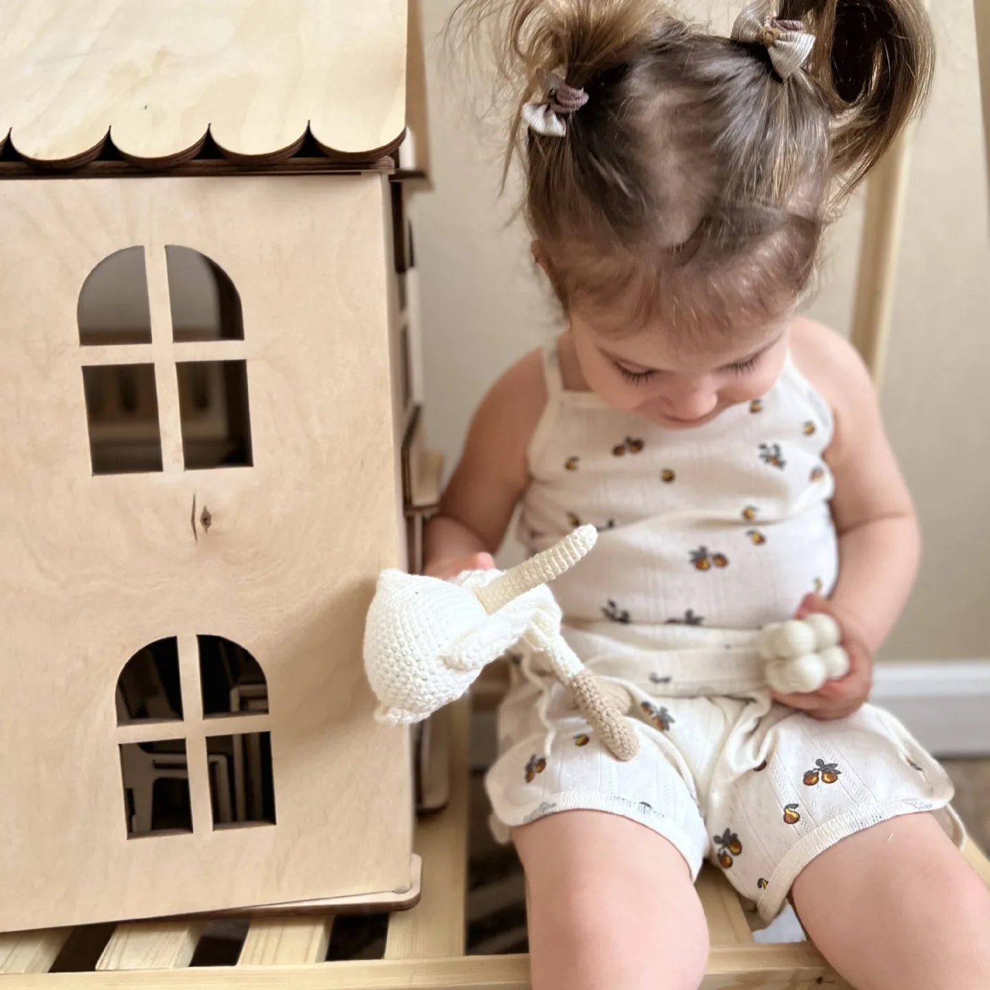 Children's pajamas Danish style children's home wear summer new baby suspender pajamas Breathable set baby clothes
Children's pajamas Danish style children's home wear summer new baby suspender pajamas Breathable set baby clothes