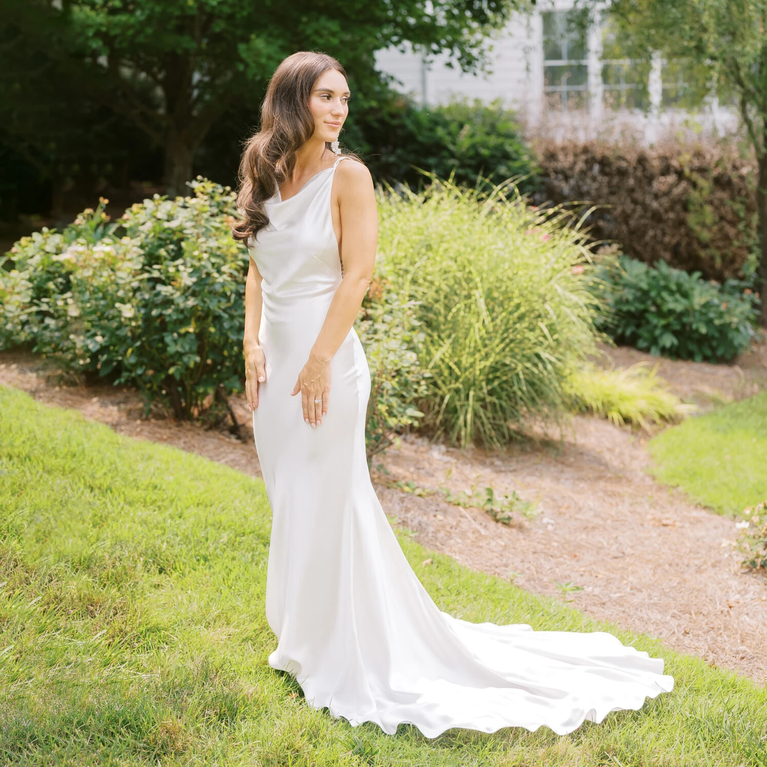Stretchy Crepe Spaghetti Straps Wedding Dress Sleeveless Custom Made Cowl Backless Simple Drape Neckline Sleeveless Bridal Gowns
Stretchy Crepe Spaghetti Straps Wedding Dress Sleeveless Custom Made Cowl Backless Simple Drape Neckline Sleeveless Bridal Gowns