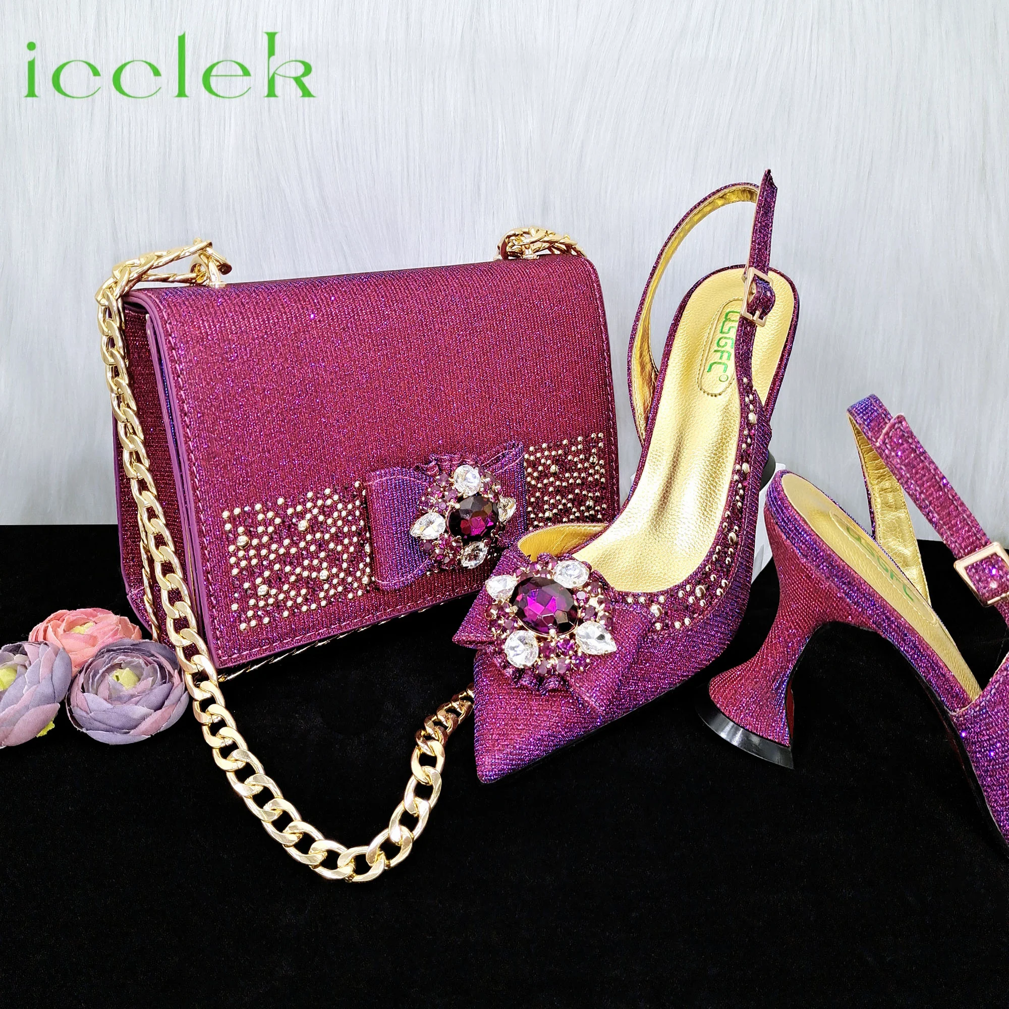 2023 Magenta Color High Quality Pointed Toe Butterfly Design Shoes and Three-Dimensional Bag Set For Nigerian Party
2023 Magenta Color High Quality Pointed Toe Butterfly Design Shoes and Three-Dimensional Bag Set For Nigerian Party
