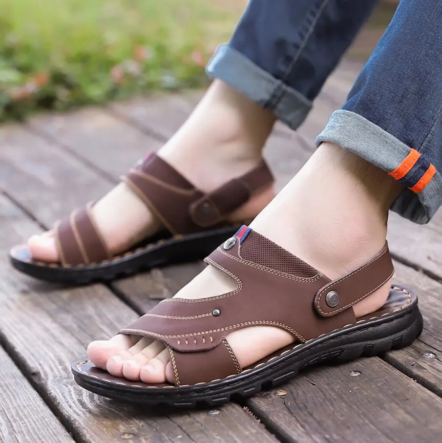 Men Leather Massage Sandals Men Summer Shoes Leisure Beach Slippers Thick Sole Peep Toe Man Soft PU Leather Slippers Double Wear
Men Leather Massage Sandals Men Summer Shoes Leisure Beach Slippers Thick Sole Peep Toe Man Soft PU Leather Slippers Double Wear