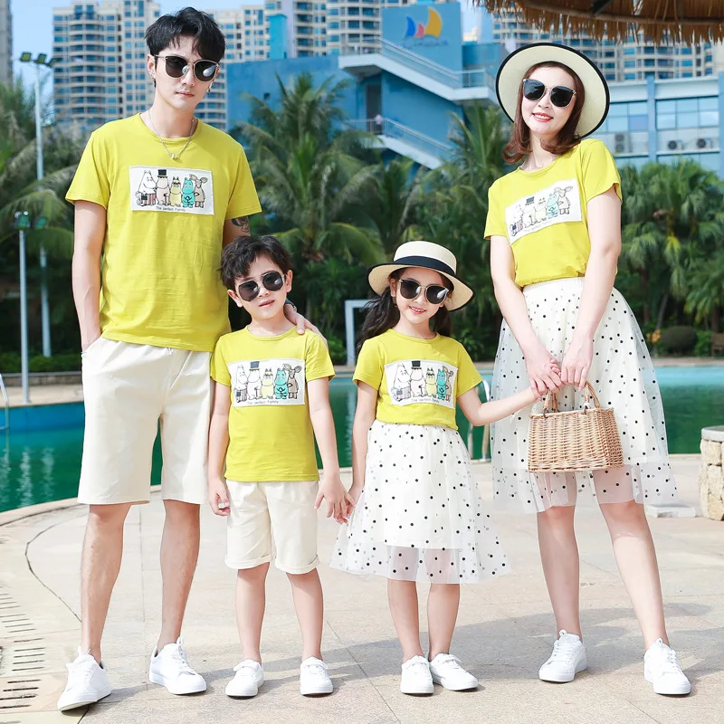 Family Clothes Mom and Daughters Summer Dress Dad Son Matching Polo Shirts Baby Cute Bodysuit 2024 New Parent-child Clothes
Family Clothes Mom and Daughters Summer Dress Dad Son Matching Polo Shirts Baby Cute Bodysuit 2024 New Parent-child Clothes