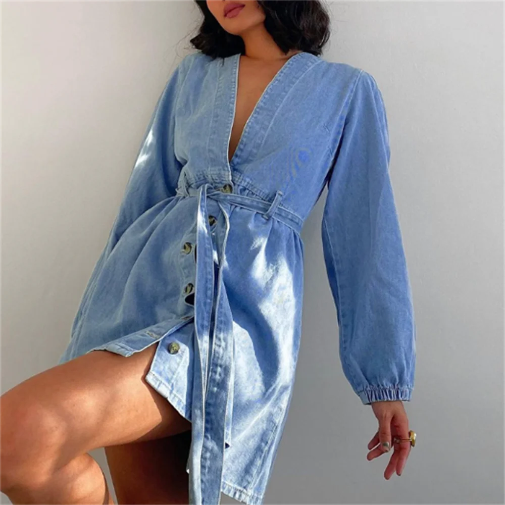 Women's autumn and winter new V-collar long-sleeved denim dress fashion high-waist A line vintage dress
Women's autumn and winter new V-collar long-sleeved denim dress fashion high-waist A line vintage dress