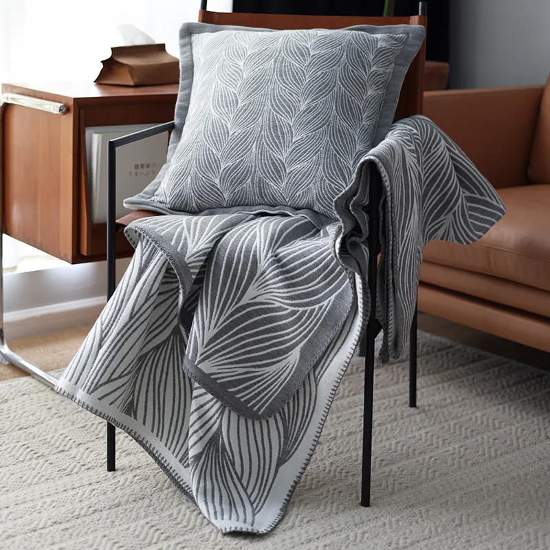 Drop Shipping Winter Knit Blankets Warm Acrylic Soft Throw On Sofa Cover Bed Cover Blanket Bedspread 130*180cm/130*240cm
Drop Shipping Winter Knit Blankets Warm Acrylic Soft Throw On Sofa Cover Bed Cover Blanket Bedspread 130*180cm/130*240cm