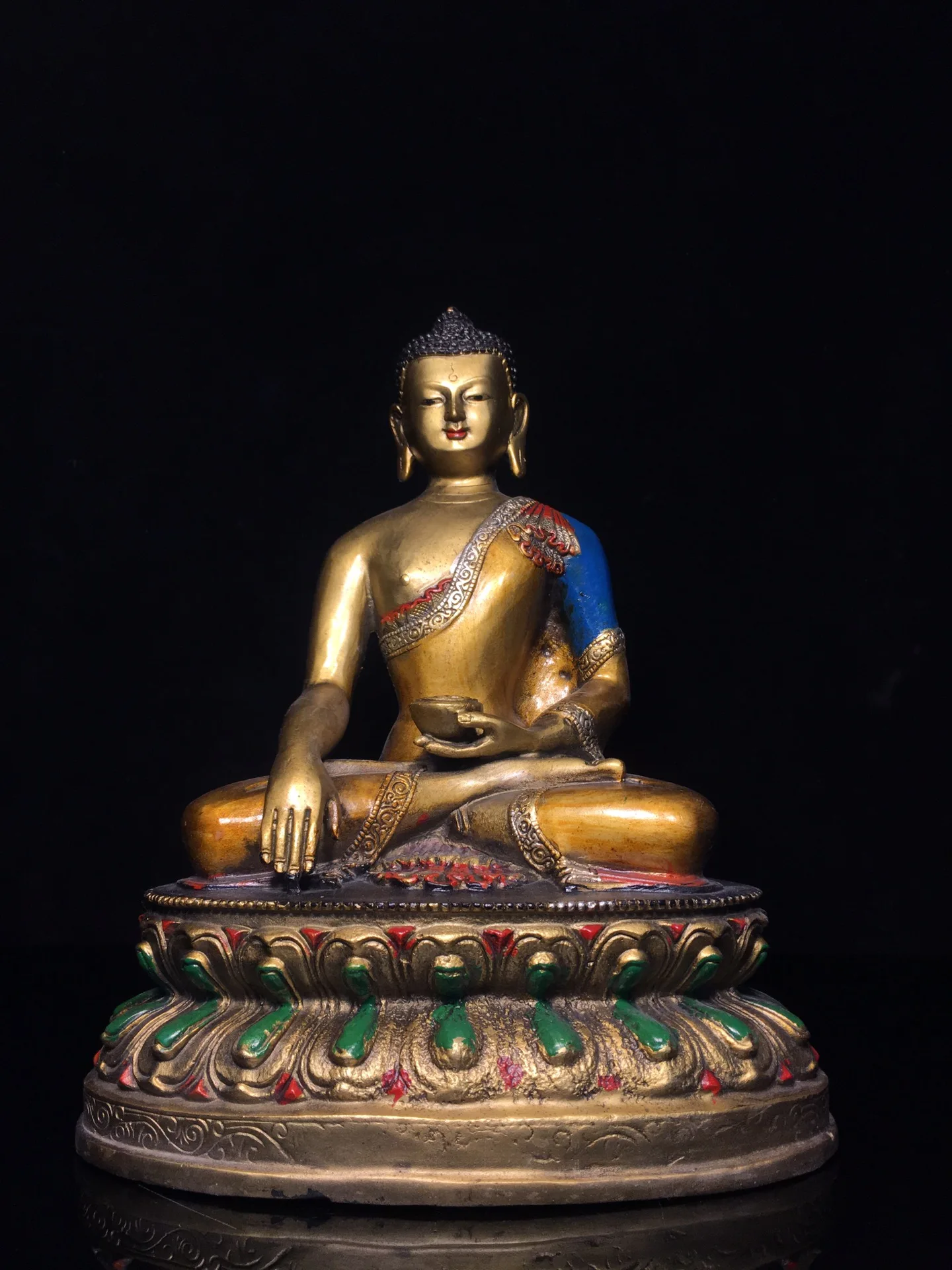 11"Tibetan Temple Collection Old Bronze Painted Sakyamuni Amitabha Buddha Double Lotus Platform Worship Hall Town house
11"Tibetan Temple Collection Old Bronze Painted Sakyamuni Amitabha Buddha Double Lotus Platform Worship Hall Town house