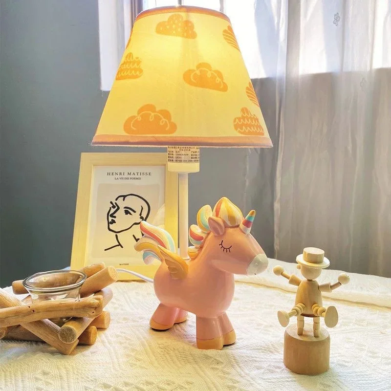 LED Unicorn Table Lamp In Children's Room Desk Lights Nordic Ins Girl Cartoon Bedside Nightlight Room Decor Stand Light Lamparas
LED Unicorn Table Lamp In Children's Room Desk Lights Nordic Ins Girl Cartoon Bedside Nightlight Room Decor Stand Light Lamparas