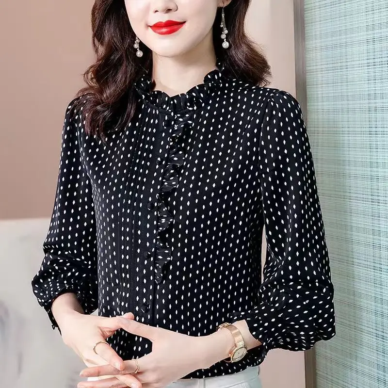 Simulated Silk Shirt Ladies Spring New Long-sleeved French Print Stand Collar Bottoming Top Tshirt
Simulated Silk Shirt Ladies Spring New Long-sleeved French Print Stand Collar Bottoming Top Tshirt