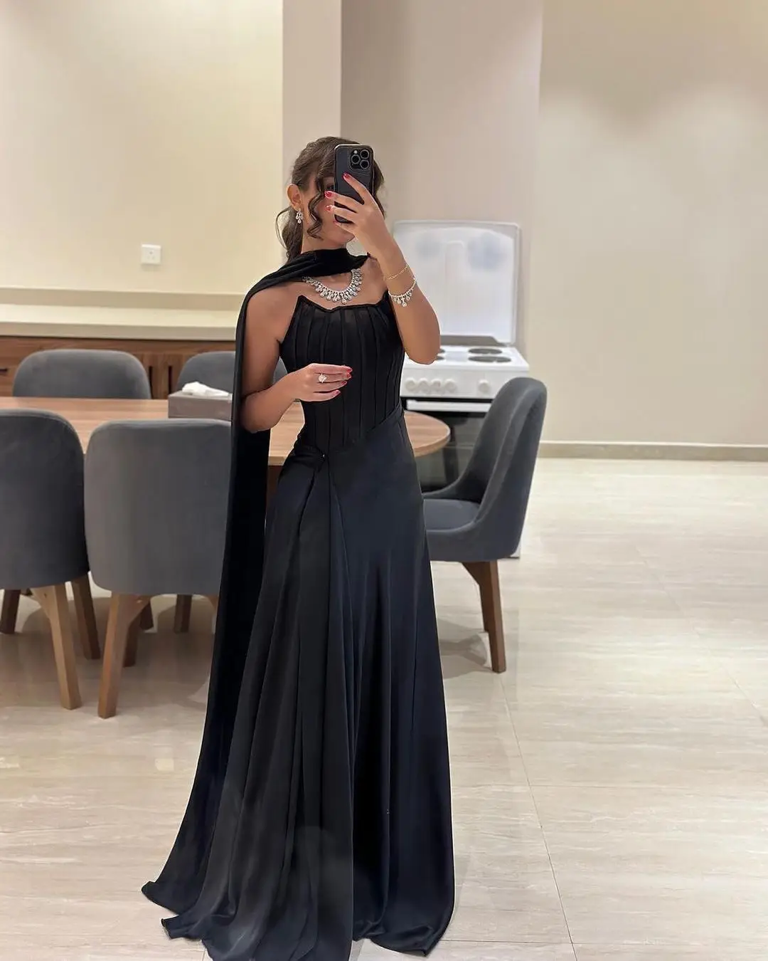 Mermaid Black Strapless Evening Dresses with Shawl Floor Length Prom Dresses Pleated Back Zipper Party Gowns
Mermaid Black Strapless Evening Dresses with Shawl Floor Length Prom Dresses Pleated Back Zipper Party Gowns