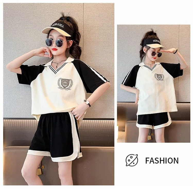 مجموعة من تي شيرت وشورت للفتيات ، مجموعة من الملابس برقبة على شكل v وشورت ، للفتيات المراهقات ، قطعتان مجموعة من تي شيرت وشورت للفتيات ، مجموعة من الملابس برقبة على شكل v وشورت ، للفتيات المراهقات ، قطعتان