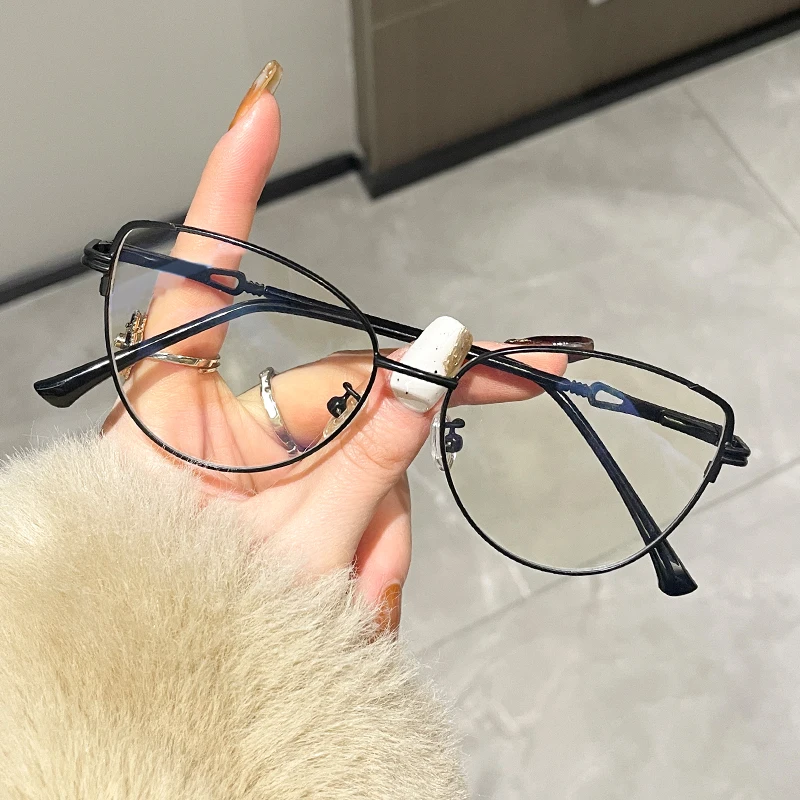 

Metal Glasses Frames Cat Eye Anti Blue Light Glasses Ultralight Korean Style Eyewear For Women Men Fashion Design Eyeglass 2024