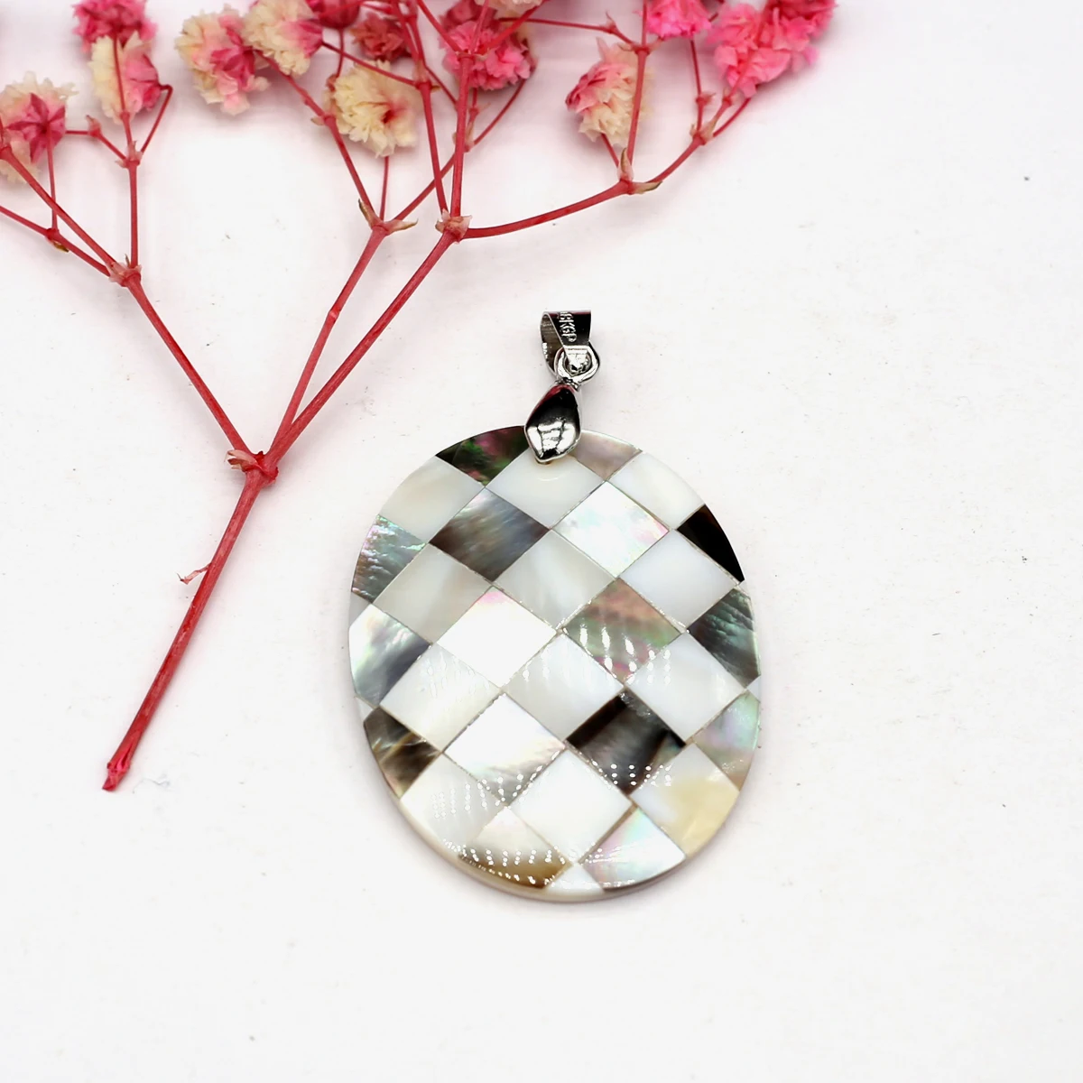White Abalone Shell Natural Mosaic Plaid Oval Pendant30x48MM CraftDIY Jewelry Making Necklace Earring Accessory Gift Party Decor
White Abalone Shell Natural Mosaic Plaid Oval Pendant30x48MM CraftDIY Jewelry Making Necklace Earring Accessory Gift Party Decor