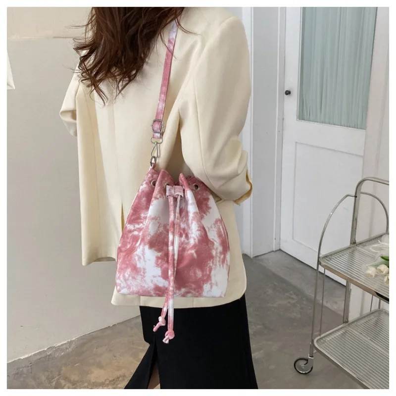 

Canvas Lazy Handbag Fresh Stained Small Shoulder Bag Autumn/Winter New Single Shoulder Crossbody Bag Bucket Shoulder Bag