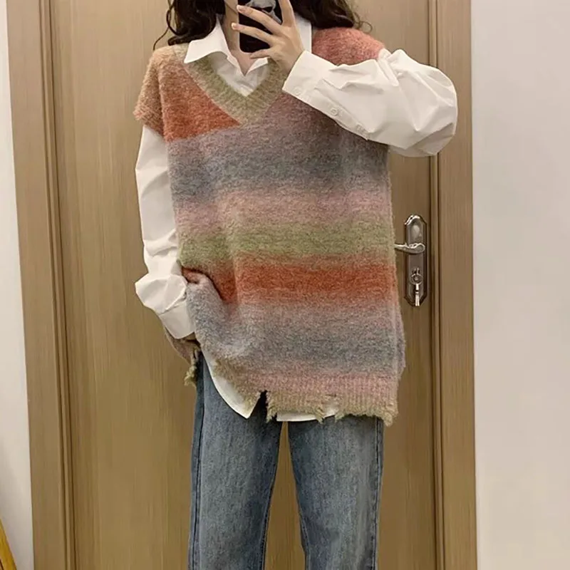 Rainbow Patchwork V-Neck Knit Sweater Vest 2023 New Autumn Winter Fashion Women Vest Casual Loose Sleeveless Warm Sweater Vest
Rainbow Patchwork V-Neck Knit Sweater Vest 2023 New Autumn Winter Fashion Women Vest Casual Loose Sleeveless Warm Sweater Vest