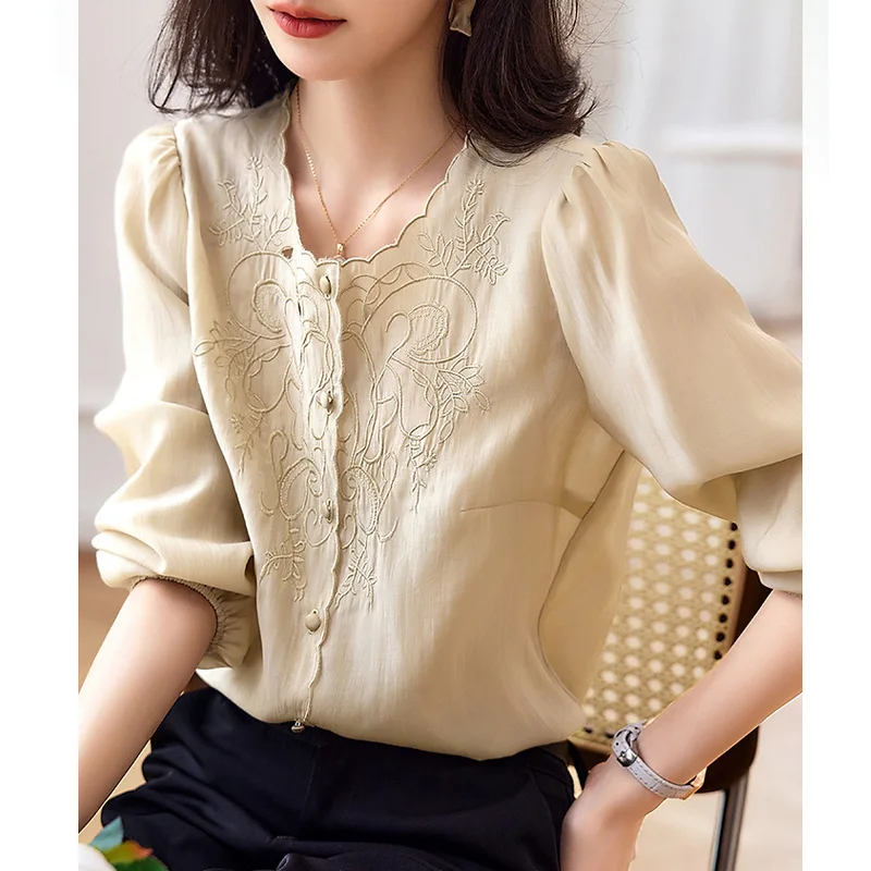 Women's Exquisite Embroidery Soft Shirt Korean Fashion Comfortable Fashionable Commuter Shirt Early Autumn 2021
Women's Exquisite Embroidery Soft Shirt Korean Fashion Comfortable Fashionable Commuter Shirt Early Autumn 2021