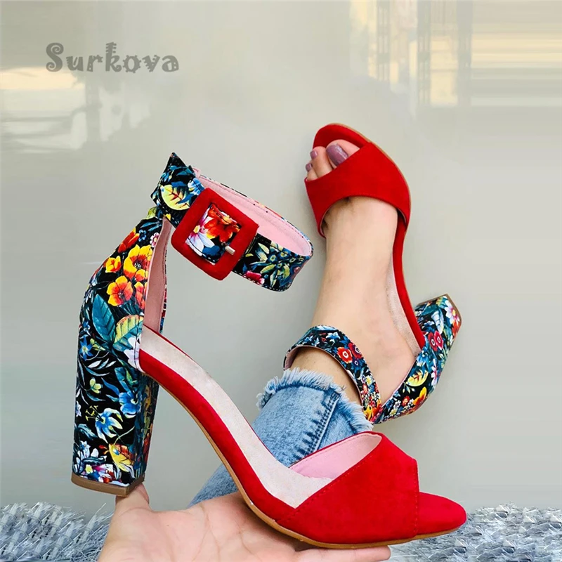 Summer Belt Buckle Women's Shoes Fashion Yellow Peep Toe High Heels Large Size Sandals Retro Flower Prints Shallow Banquet Shoes
Summer Belt Buckle Women's Shoes Fashion Yellow Peep Toe High Heels Large Size Sandals Retro Flower Prints Shallow Banquet Shoes