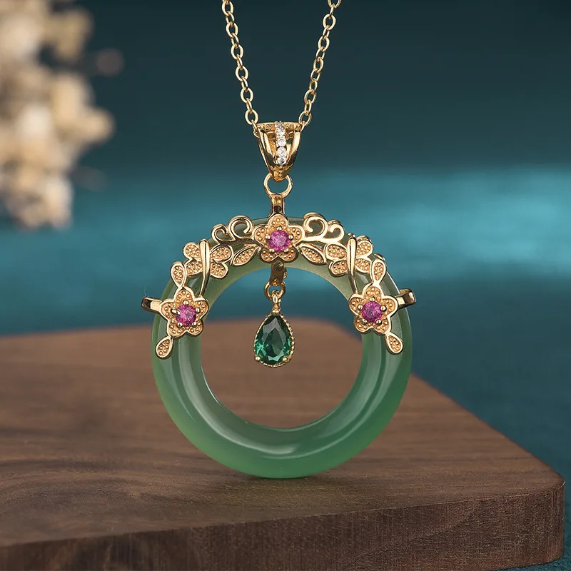 Natural High Ice Chalcedony China Style Necklace Peace Pendant Gold-Plated Inlaid Agate White Zircon Clavicle Chain Necklaces
Natural High Ice Chalcedony China Style Necklace Peace Pendant Gold-Plated Inlaid Agate White Zircon Clavicle Chain Necklaces