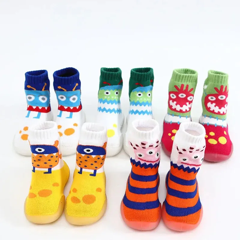 Autumn and winter non-slip soft-soled baby shoes and socks thickened and warm for boys and girls baby toddler floor socks winter
Autumn and winter non-slip soft-soled baby shoes and socks thickened and warm for boys and girls baby toddler floor socks winter