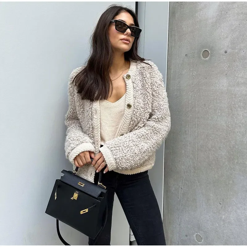 Lamb Wool Women Coat O-neck Long Sleeve Single Breasted Female Short Jacket, Autumn Winter Fashion, Loose Lady Outwear 15 Mallzona Sabe35a88da3b48e7ba9acf4062db6d63a Lamb Wool Women Coat O-neck Long Sleeve Single Breasted Female Short Jacket, Autumn Winter Fashion, Loose Lady Outwear Mallzona