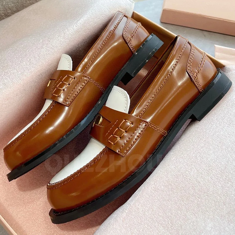 Women Flat Shoes Spring Autumn New Genuine Leather Upper Metal Decoration Round Toe Mixed Colors Female Shoes Versatile Loafers
Women Flat Shoes Spring Autumn New Genuine Leather Upper Metal Decoration Round Toe Mixed Colors Female Shoes Versatile Loafers