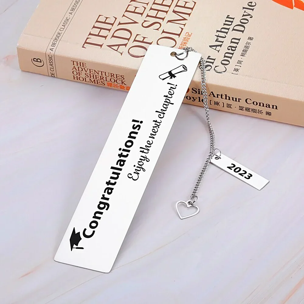 

Custom Personalised Engraved Name Phrase Bookmarks 13CM Stainless Steel Book Mark Tassel Pendant Jewelry Graduation Season Gifts