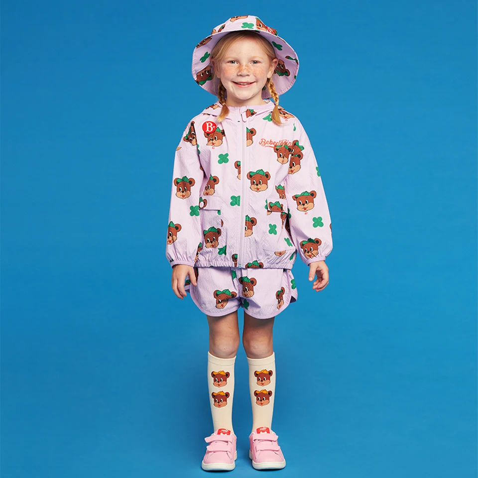

Корейский детский комплект одежды 2024 ручной работы 노 летняя одежда для маленьких мальчиков Juliette ветровка шорты для девочек с принтом медведя куртка детская повседневная верхняя одежда