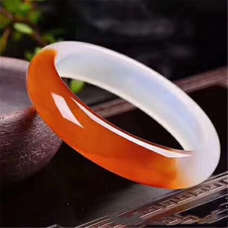 Natural Agate Aquatic Grass Pattern Half Red and Half White Chalcedony Bracelet Half Country Women's Bracelet
Natural Agate Aquatic Grass Pattern Half Red and Half White Chalcedony Bracelet Half Country Women's Bracelet