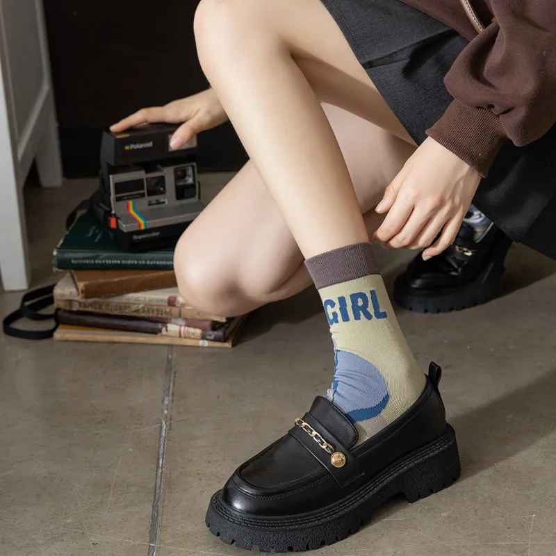 Creative Artistic Women Socks New Autumn Winter Cute Cartoon Personality Cartoon Combed Cotton AB Ladies Middle Tube Socks SK05
Creative Artistic Women Socks New Autumn Winter Cute Cartoon Personality Cartoon Combed Cotton AB Ladies Middle Tube Socks SK05