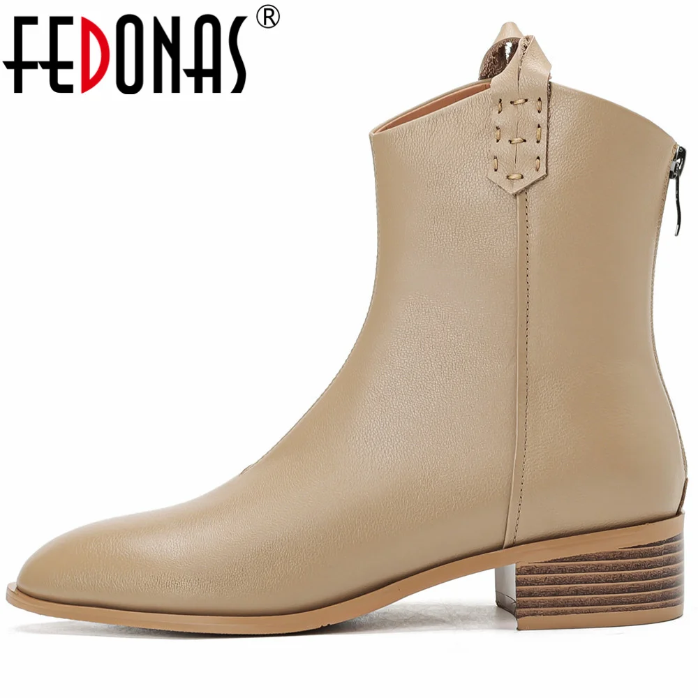 

FEDONAS/женские ботильоны; Коллекция 2023 года; Сезон осень-зима; Натуральная кожа с круглым носком; Лаконичная базовая обувь; Женская офисная обувь на молнии сзади