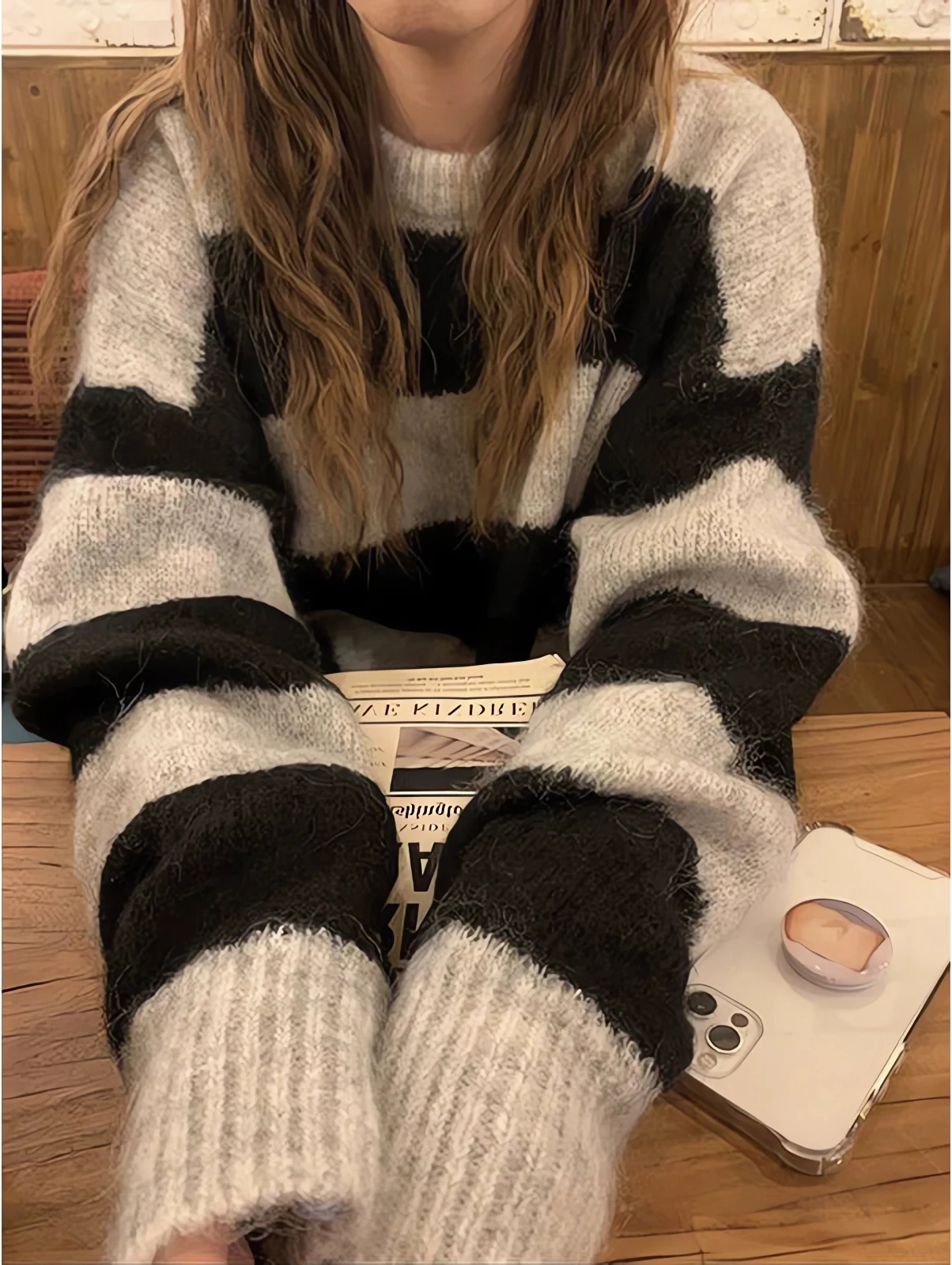 Women Long Sleeve Y2K O-Neck Loose Striped Sweaters Ladies Knitted Casual Pullovers Jumpers Tops 2023 Autumn Winter Knitwear S43
Women Long Sleeve Y2K O-Neck Loose Striped Sweaters Ladies Knitted Casual Pullovers Jumpers Tops 2023 Autumn Winter Knitwear S43