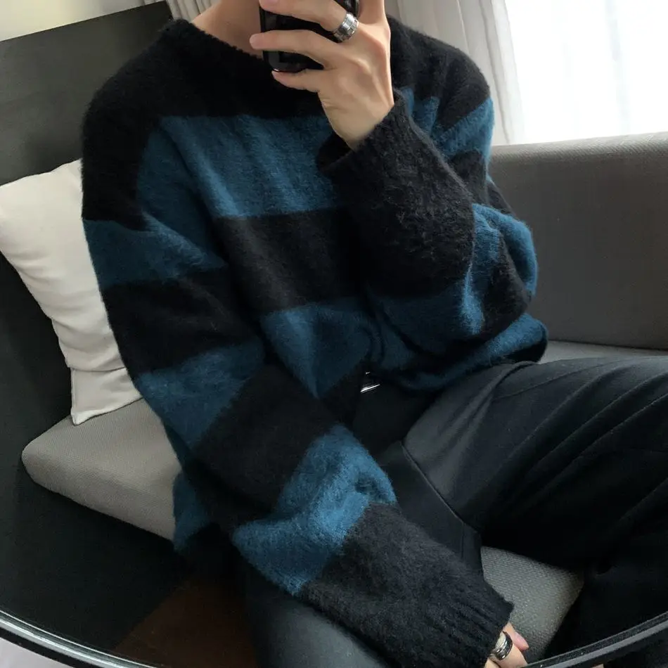 Knitted Striped Sweater Men O Neck Patchwork Design Soft Loose Sweater Top Trendy Male Fashion Korea Jumper Pullover
Knitted Striped Sweater Men O Neck Patchwork Design Soft Loose Sweater Top Trendy Male Fashion Korea Jumper Pullover