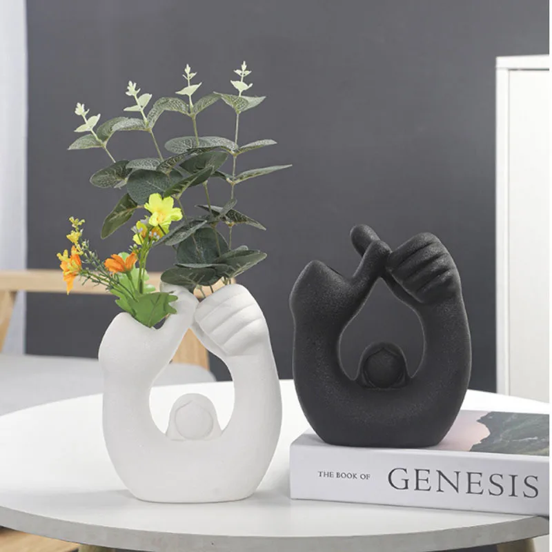 Home Decor Nordic Ceramic Abstract Irregular Vase Multi-mouth Dried Flower Container Vases Decoration Handmade Coral Ornaments
Home Decor Nordic Ceramic Abstract Irregular Vase Multi-mouth Dried Flower Container Vases Decoration Handmade Coral Ornaments