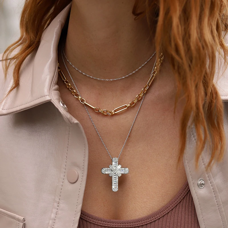Hip Hop Cross Necklace for Women with Dazzling CZ Stone Luxury Silver Color Cool Neck Accessories Party Trendy Jewelry Accessori
Hip Hop Cross Necklace for Women with Dazzling CZ Stone Luxury Silver Color Cool Neck Accessories Party Trendy Jewelry Accessori