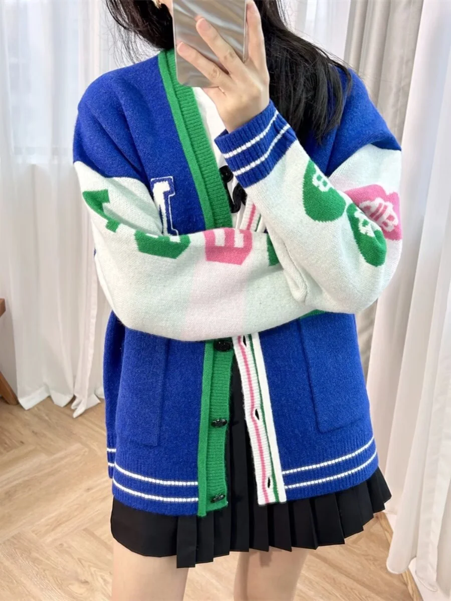 2024 Spring New Women's Cardigan Contrast Color Striped Letters Collage Ladies V-Neck Single Breasted Preppy Style Ja
2024 Spring New Women's Cardigan Contrast Color Striped Letters Collage Ladies V-Neck Single Breasted Preppy Style Ja